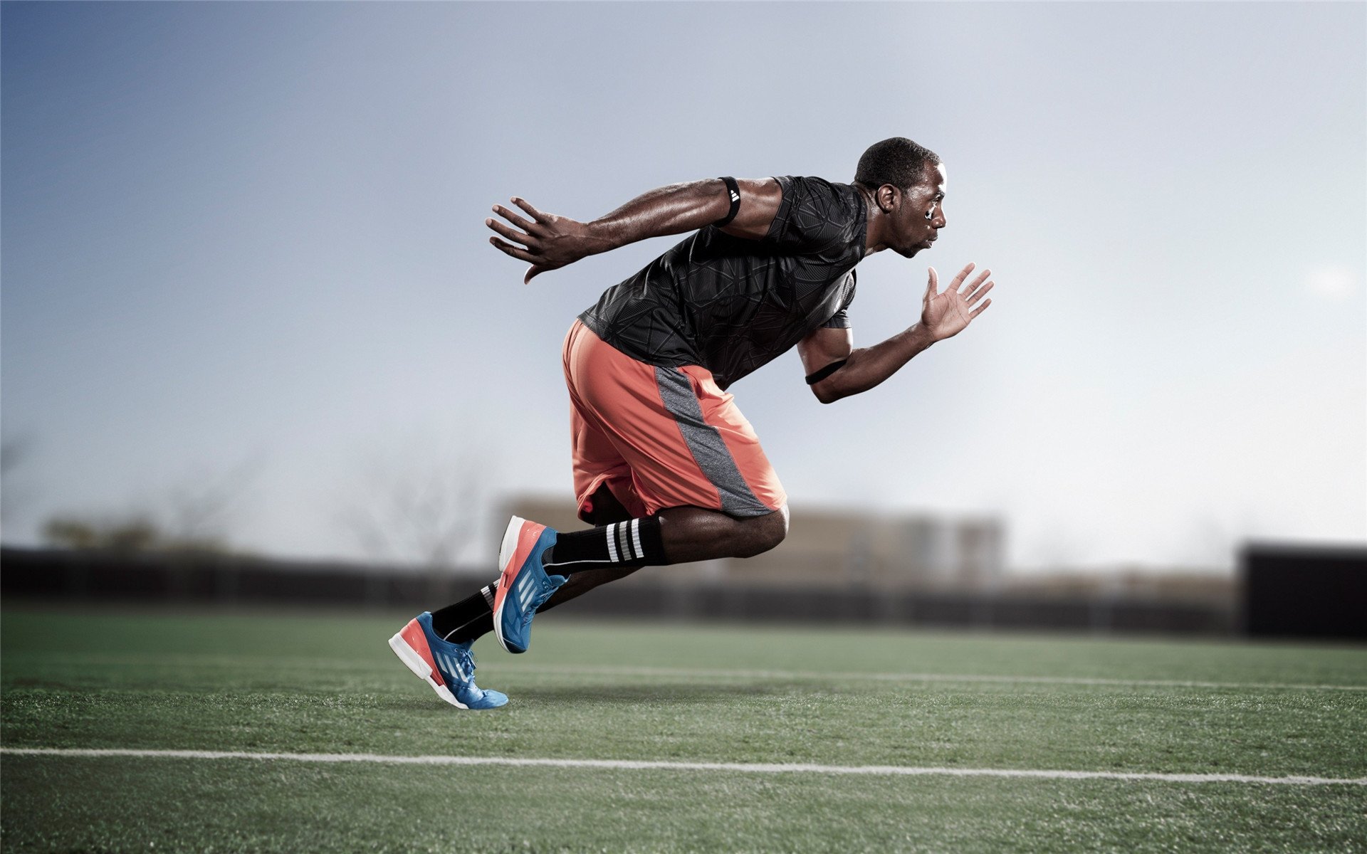 米兰体育app下载安装-“燃烧的激情”——车迷现场的狂热与激情，激情燃烧啥意思